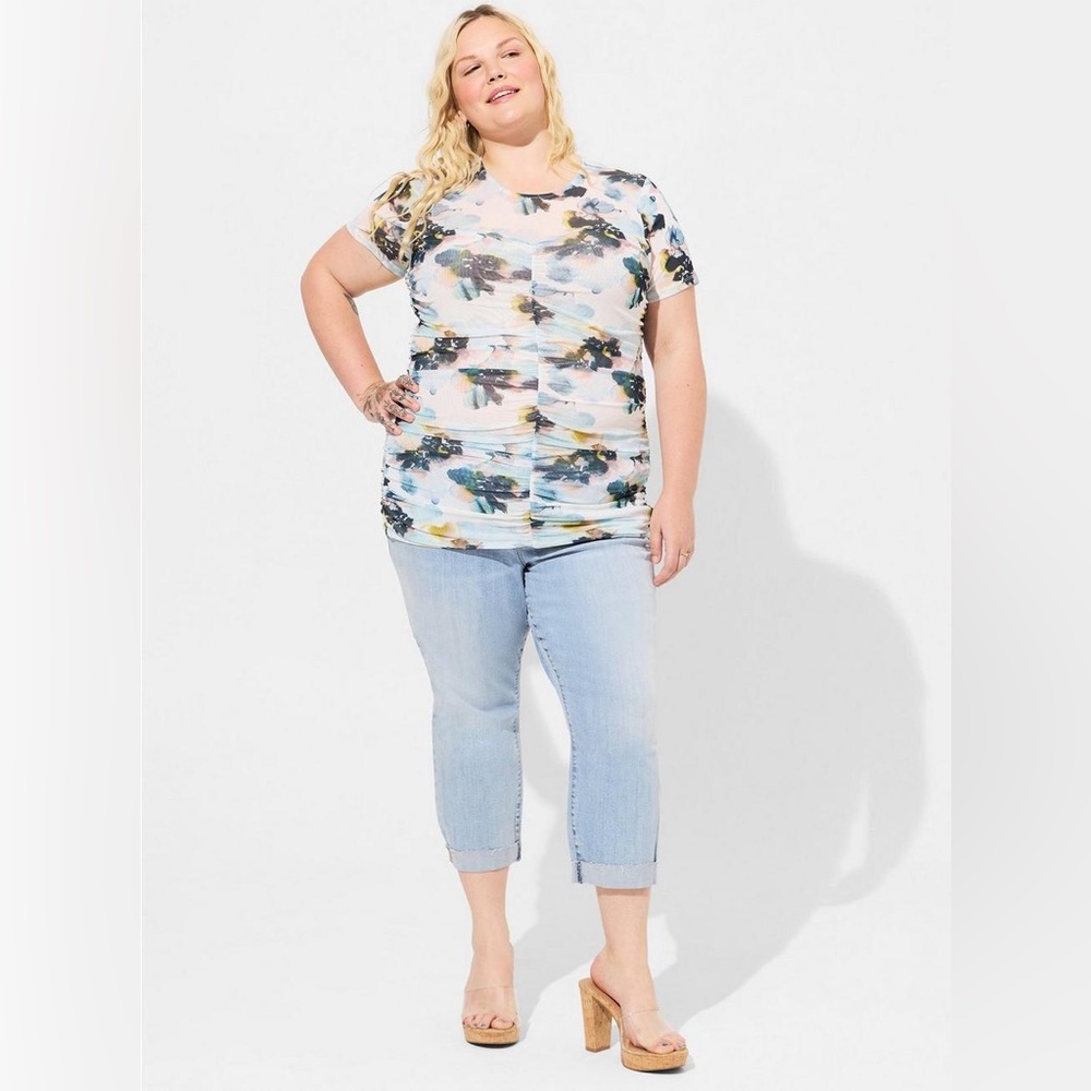 Torrid Stretch Mesh Crew Neck Ruched Top NWT Size 1X - Picture 3 of 3